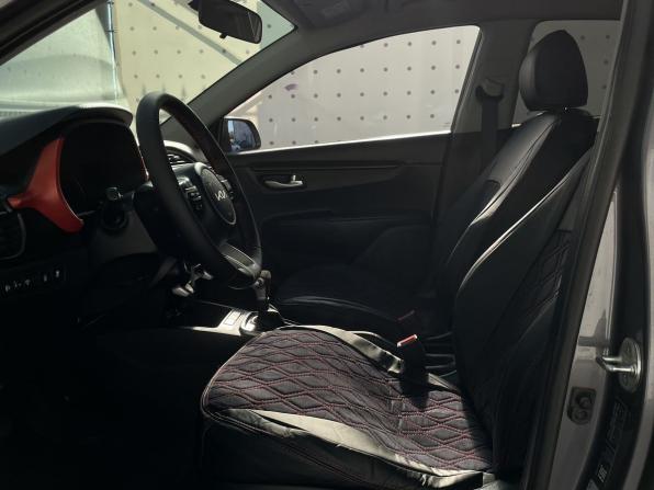 Kia Rio IV Рестайлинг с пробегом 2021 года, цена 1 820 000 рублей, 88892 км, хэтчбек, Автокод Объявления