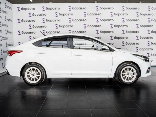 Hyundai Solaris II с пробегом 2019 года, цена 1 370 000 рублей, 102021 км, седан, Автокод Объявления