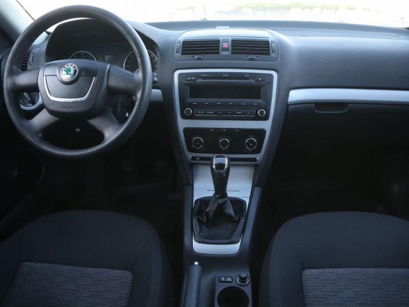 Skoda Octavia II (A5) Рестайлинг с пробегом 2011 года, цена 543 000 рублей, 233000 км, универсал, Автокод Объявления