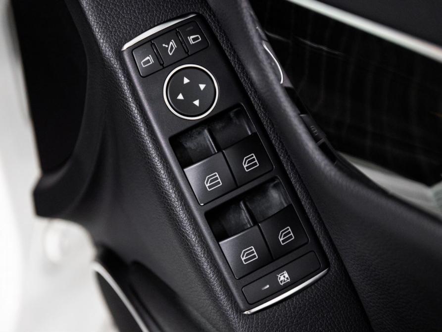 Mercedes-Benz C-Класс III (W204) Рестайлинг Иркутск  - изображение 19