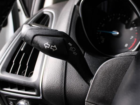 Ford Focus III с пробегом 2013 года, цена 890 000 рублей, 257792 км, седан, Автокод Объявления