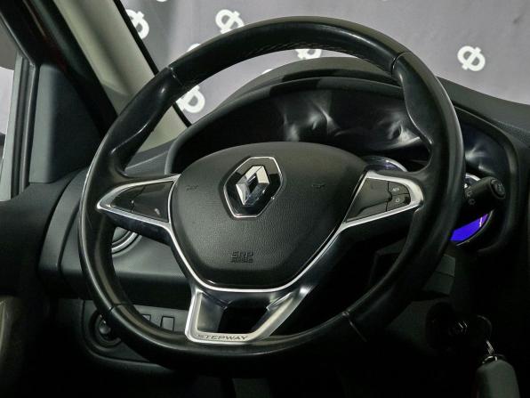 Renault Sandero II Рестайлинг с пробегом 2018 года, цена 985 000 рублей, 126666 км, хэтчбек, Автокод Объявления