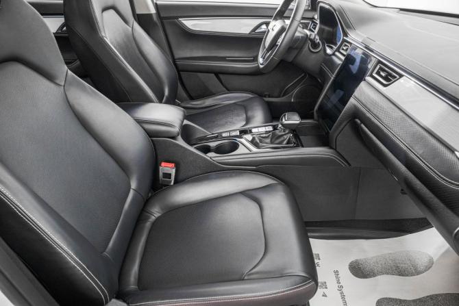 JAC J7 I с пробегом 2023 года, цена 1 699 000 рублей, 105000 км, лифтбек, Автокод Объявления