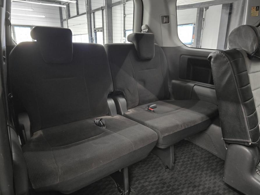 Toyota Voxy II (R70) Красноярск  - изображение 17
