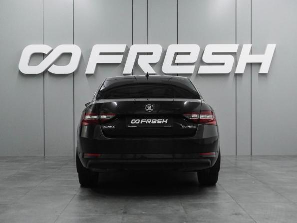 Skoda Superb III с пробегом 2017 года, цена 1 749 000 рублей, 182571 км, лифтбек, Автокод Объявления