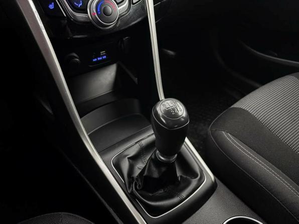 Hyundai i30 II Рестайлинг с пробегом 2016 года, цена 949 000 рублей, 221611 км, хэтчбек, Автокод Объявления