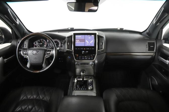 Toyota Land Cruiser 200 Series Рестайлинг 2 с пробегом 2017 года, цена 7 600 000 рублей, 124718 км, внедорожник, Автокод Объявления