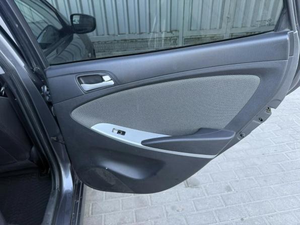 Hyundai Solaris I с пробегом 2013 года, цена 459 000 рублей, 276942 км, хэтчбек, Автокод Объявления