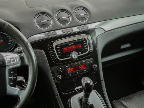 Ford S-MAX I Рестайлинг с пробегом 2011 года, цена 720 000 рублей, 333200 км, минивэн, Автокод Объявления