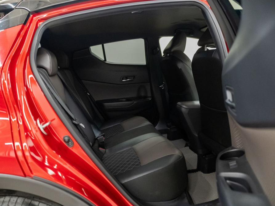 Toyota C-HR I Рестайлинг Красноярск  - изображение 8