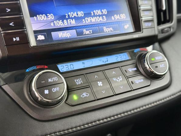 Toyota RAV4 IV (XA40) Рестайлинг с пробегом 2017 года, цена 2 145 000 рублей, 183924 км, внедорожник, Автокод Объявления