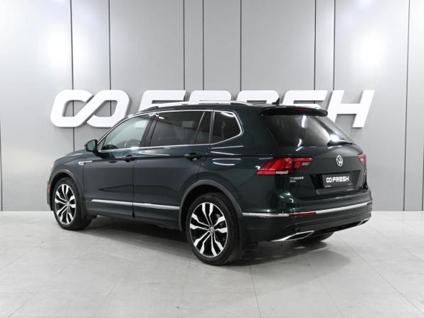 Volkswagen Tiguan II с пробегом 2018 года, цена 2 619 000 рублей, 109186 км, внедорожник, Автокод Объявления