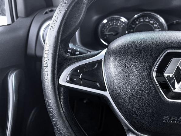 Renault Sandero II Рестайлинг с пробегом 2019 года, цена 960 000 рублей, 92581 км, хэтчбек, Автокод Объявления