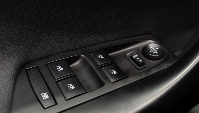Opel Astra K Рестайлинг с пробегом 2021 года, цена 1 510 000 рублей, 121036 км, универсал, Автокод Объявления