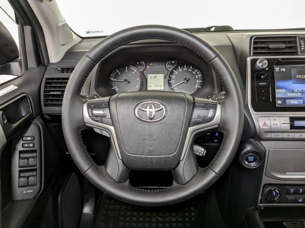 Toyota Land Cruiser Prado 150 Series Рестайлинг 2 с пробегом 2018 года, цена 4 605 000 рублей, 135589 км, внедорожник, Автокод Объявления