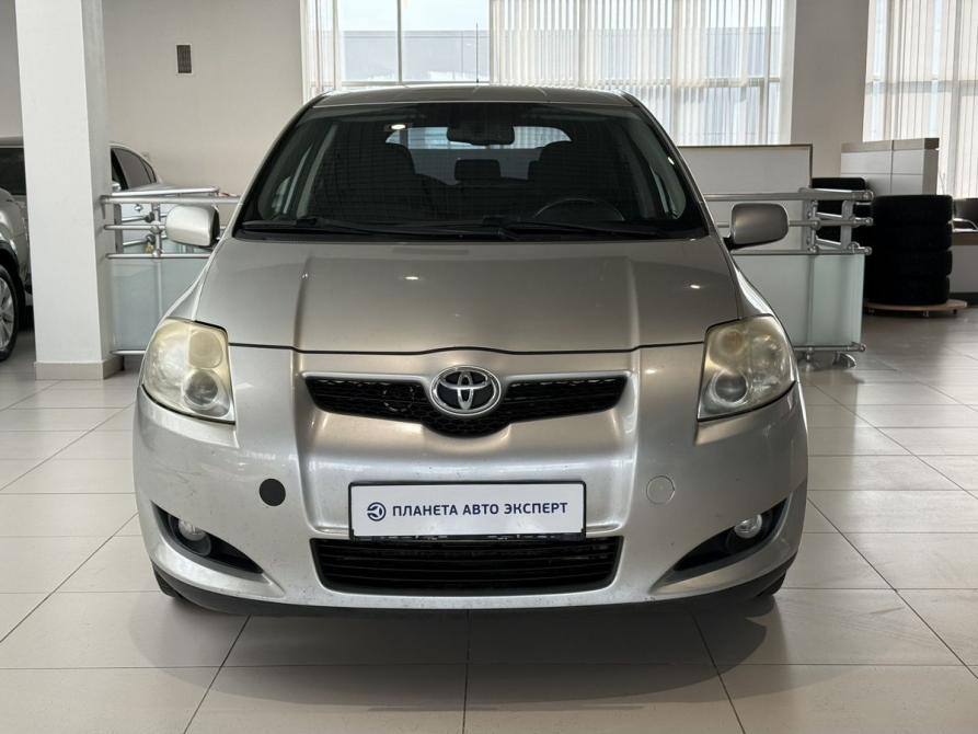 Toyota Auris I Челябинск  - изображение 2