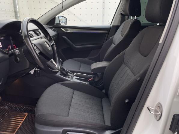Skoda Octavia III (A7) Рестайлинг с пробегом 2020 года, цена 2 400 000 рублей, 125776 км, лифтбек, Автокод Объявления