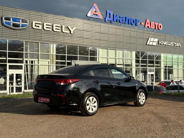 Kia Rio IV с пробегом 2018 года, цена 1 095 000 рублей, 200171 км, седан, Автокод Объявления