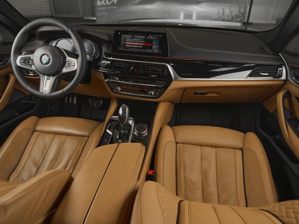 BMW 5 серии VII (G30/G31/G38) с пробегом 2017 года, цена 3 699 000 рублей, 148900 км, седан, Автокод Объявления