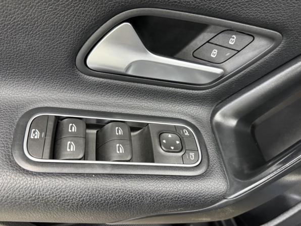 Mercedes-Benz A-Класс IV (W177) с пробегом 2019 года, цена 2 092 000 рублей, 99999 км, седан, Автокод Объявления