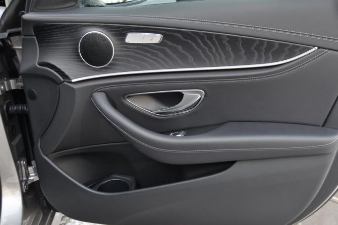 Mercedes-Benz E-Класс V (W213 S213 C238) Рестайлинг с пробегом 2021 года, цена 4 150 000 рублей, 115000 км, седан, Автокод Объявления
