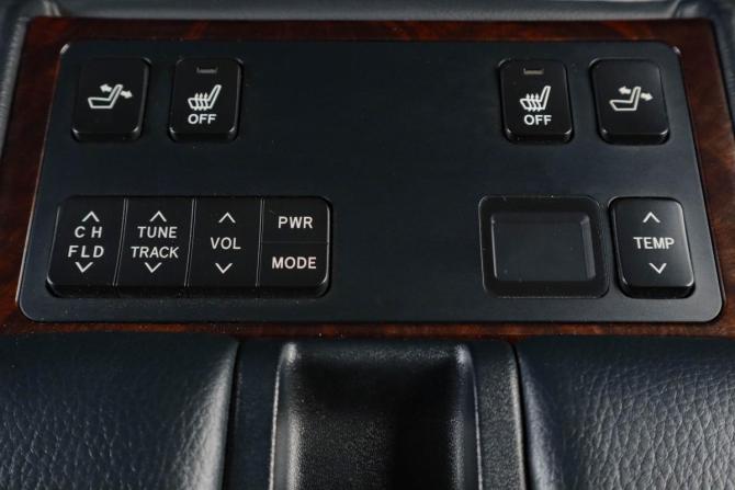 Toyota Camry VII (XV50) Рестайлинг 2 с пробегом 2017 года, цена 2 419 000 рублей, 156000 км, седан, Автокод Объявления