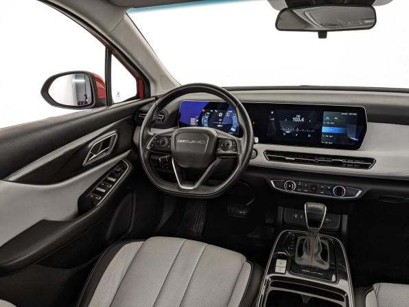 BAIC U5 Plus с пробегом 2023 года, цена 750 000 рублей, 125010 км, седан, Автокод Объявления