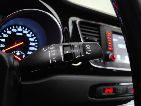 Kia Carnival III с пробегом 2019 года, цена 3 095 000 рублей, 103408 км, минивэн, Автокод Объявления