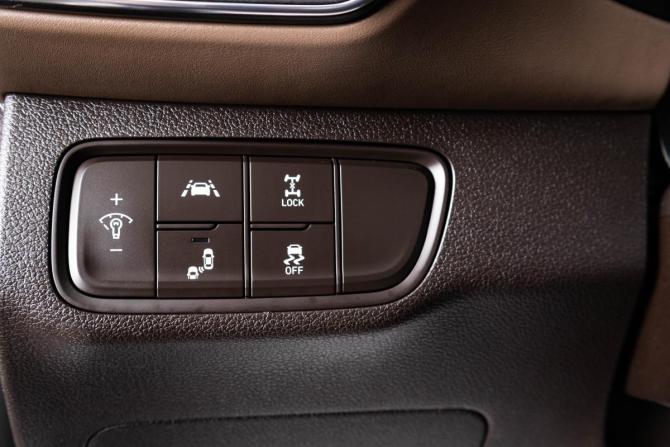 Hyundai Santa Fe IV с пробегом 2019 года, цена 2 859 000 рублей, 137160 км, внедорожник, Автокод Объявления