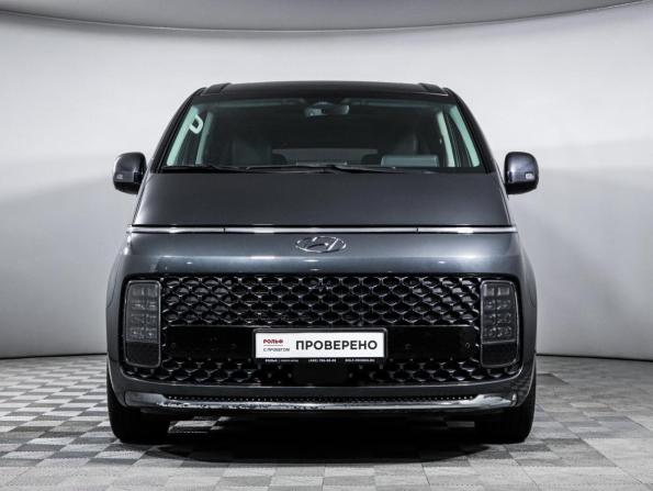 Hyundai Staria I с пробегом 2022 года, цена 6 050 000 рублей, 15509 км, минивэн, Автокод Объявления