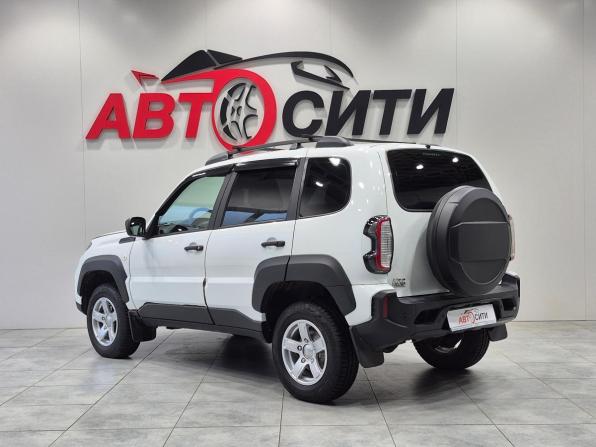 Lada (ВАЗ) Niva Travel I с пробегом 2025 года, цена 1 310 000 рублей, 9898 км, внедорожник, Автокод Объявления
