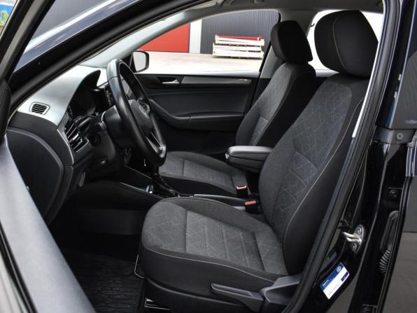 Volkswagen Polo VI с пробегом 2021 года, цена 1 730 000 рублей, 48357 км, лифтбек, Автокод Объявления