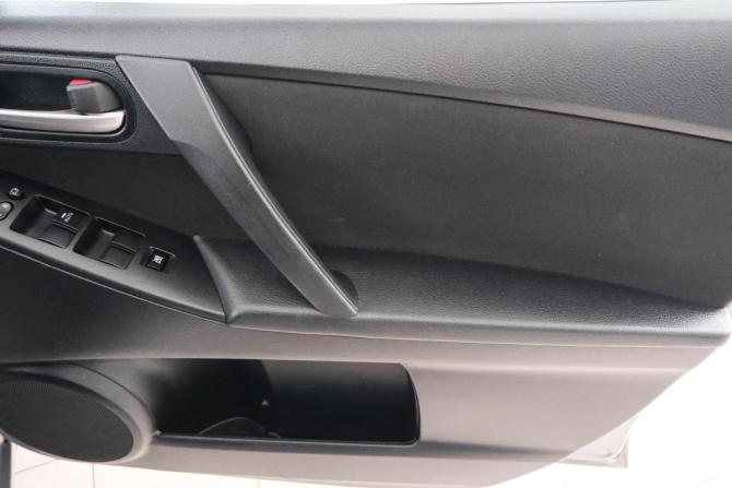 Mazda Axela II с пробегом 2012 года, цена 879 000 рублей, 191631 км, седан, Автокод Объявления