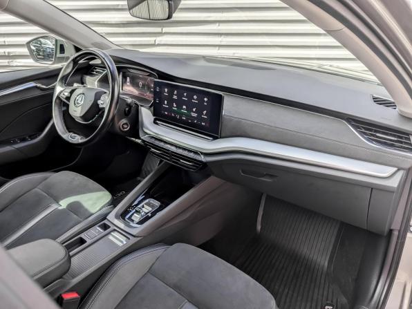 Skoda Octavia IV (A8) с пробегом 2021 года, цена 2 400 000 рублей, 75851 км, лифтбек, Автокод Объявления