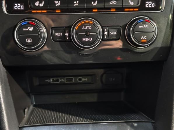 Volkswagen Tiguan II с пробегом 2020 года, цена 2 040 000 рублей, 212716 км, внедорожник, Автокод Объявления