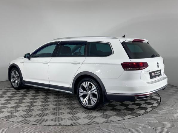 Volkswagen Passat B8 с пробегом 2019 года, цена 2 450 000 рублей, 208403 км, универсал, Автокод Объявления