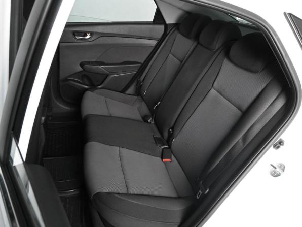 Hyundai Solaris II Рестайлинг с пробегом 2022 года, цена 1 829 000 рублей, 55135 км, седан, Автокод Объявления
