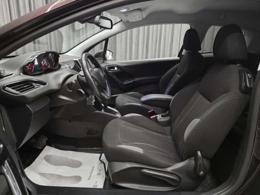 Peugeot 208 I Красноярск  - изображение 10