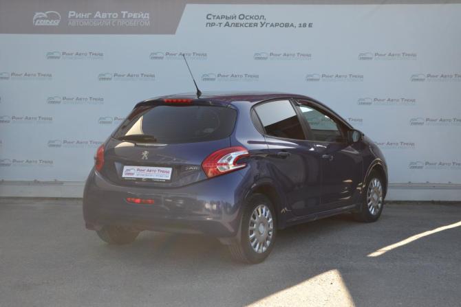 Peugeot 208 I с пробегом 2014 года, цена 690 000 рублей, 102384 км, хэтчбек, Автокод Объявления
