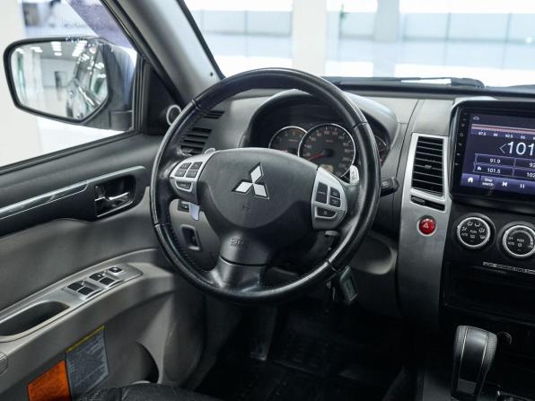 Mitsubishi Pajero Sport II Рестайлинг с пробегом 2015 года, цена 1 873 000 рублей, 145020 км, внедорожник, Автокод Объявления
