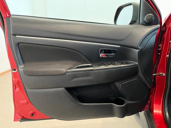 Mitsubishi ASX I с пробегом 2010 года, цена 840 000 рублей, 256000 км, внедорожник, Автокод Объявления
