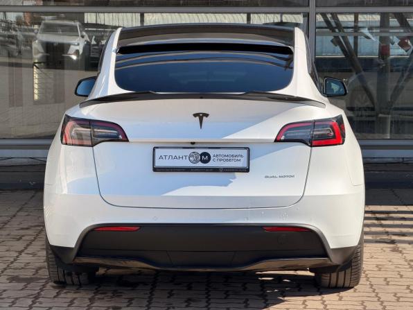 Tesla Model Y I с пробегом 2021 года, цена 4 450 000 рублей, 46272 км, внедорожник, Автокод Объявления