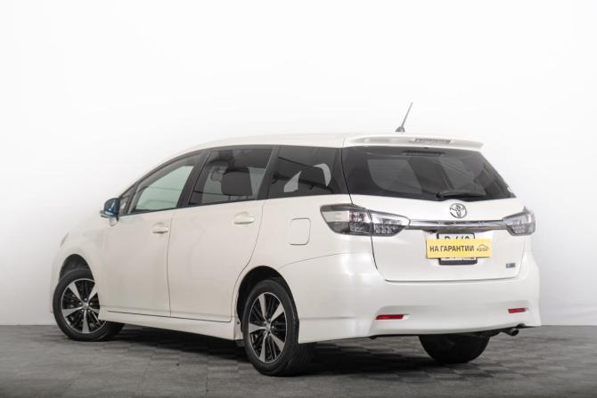 Toyota Wish II Рестайлинг с пробегом 2012 года, цена 1 449 000 рублей, 144600 км, минивэн, Автокод Объявления