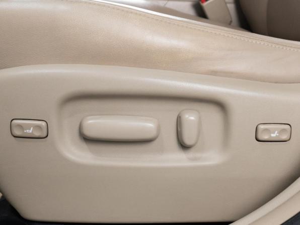 Toyota Highlander II (XU40) Рестайлинг с пробегом 2013 года, цена 2 199 000 рублей, 237455 км, внедорожник, Автокод Объявления