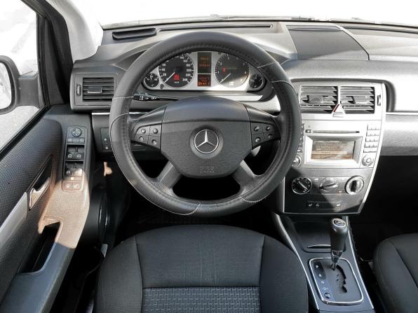 Mercedes-Benz B-Класс I (W245) Рестайлинг с пробегом 2010 года, цена 699 000 рублей, 241941 км, хэтчбек, Автокод Объявления