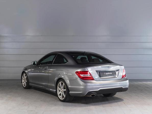 Mercedes-Benz C-Класс III (W204) Рестайлинг с пробегом 2012 года, цена 1 490 000 рублей, 111601 км, седан, Автокод Объявления