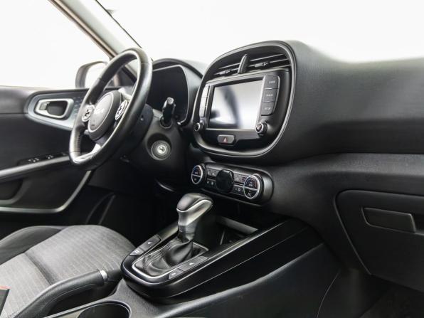 Kia Soul III с пробегом 2021 года, цена 1 698 000 рублей, 38455 км, хэтчбек, Автокод Объявления