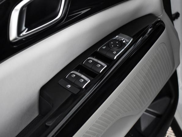 Kia Carnival IV с пробегом 2021 года, цена 3 390 000 рублей, 108618 км, минивэн, Автокод Объявления