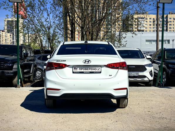 Hyundai Solaris II с пробегом 2018 года, цена 1 109 000 рублей, 178700 км, седан, Автокод Объявления