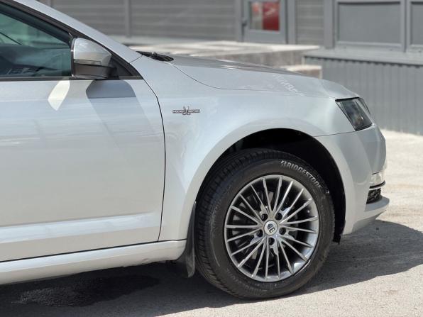 Skoda Octavia III (A7) Рестайлинг с пробегом 2018 года, цена 1 580 000 рублей, 136212 км, лифтбек, Автокод Объявления